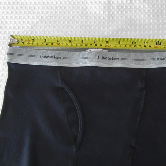 Mens Large Fruit of the loom boxers Free in a $25.00 bundle - Picture 6 of 11